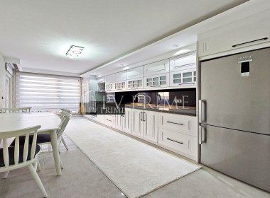 Комфортные апартаменты в Стамбуле, в районе Бейликдюзю, на продажу